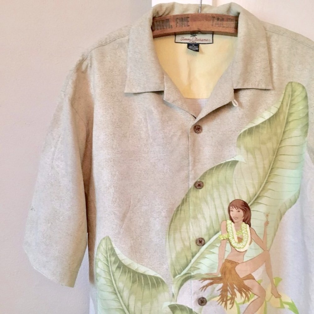 100% Silk Tommy Bahama Hawaiian Girl Cigar Margarita Tropical Island Design